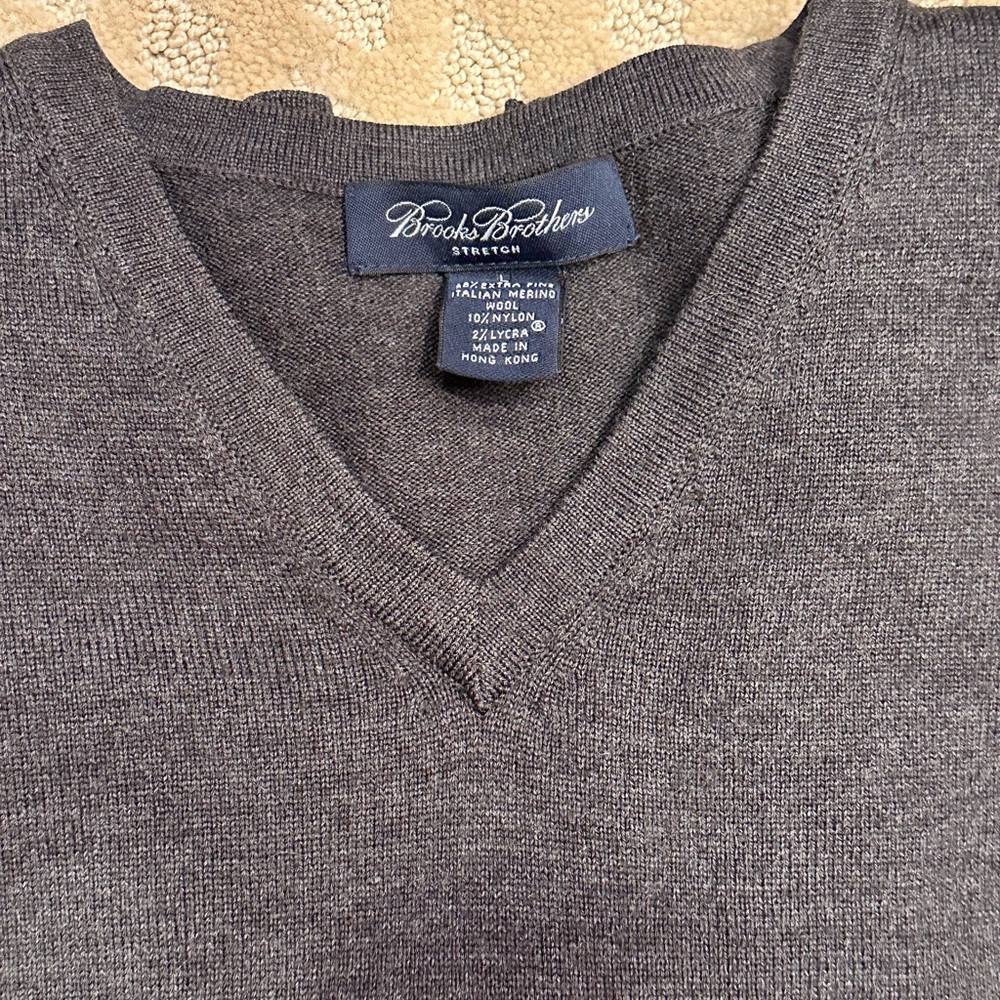 Men’s Brooks Brothers Stretch Merino Wool V-Neck Sweater Size Large